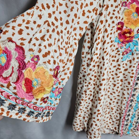Impressions Boho Hippie Artsy Leopard Embroidered Top Cream/Camel Size S, - Picture 6 of 14